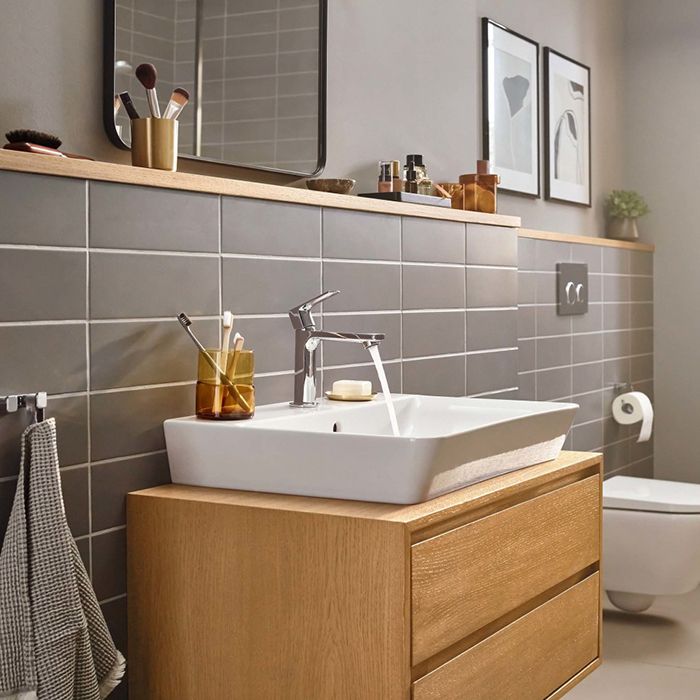 Смеситель для раковины, Hansgrohe, Rebris E, тип открывания воды-однорычажный, тип регулирования воды-керамический картридж, монтаж-на раковину/столешницу, отверстия для монтажа-1, высота, мм-168, вынос излива, мм-133, тип излива-неподвижный, донный клапа Смеситель для раковины, Hansgrohe, Rebris E, тип открывания воды-однорычажный, тип регулирования воды-керамический картридж, монтаж-на раковину/столешницу, отверстия для монтажа-1, высота, мм-168, вынос излива, мм-133, тип излива-неподвижный, донный клапа