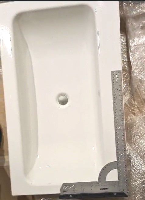 BETTE One Раковина на столешницу 800×495×130 мм, без отв под смес.,с перел., с креплением, цвет белый (УГОЛ не 90град/ упаковка рваная )