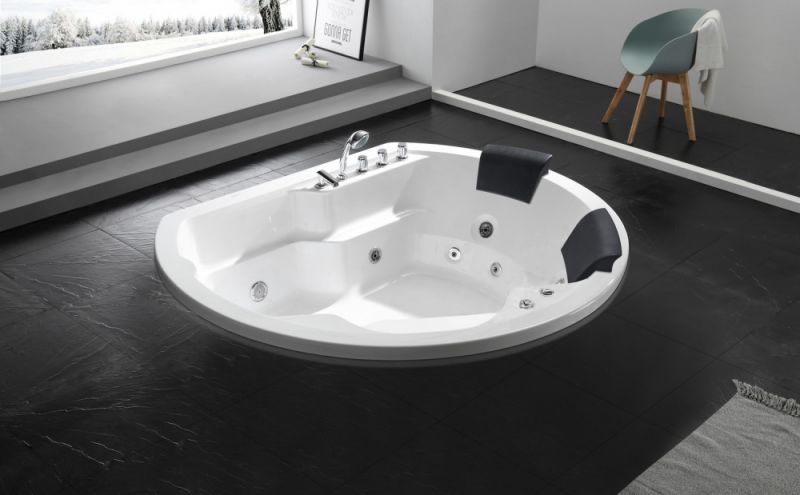 Акриловая ванна Gemy G9053B 185х162 с гидромассажем Акриловая ванна Gemy G9053B 185х162 с гидромассажем