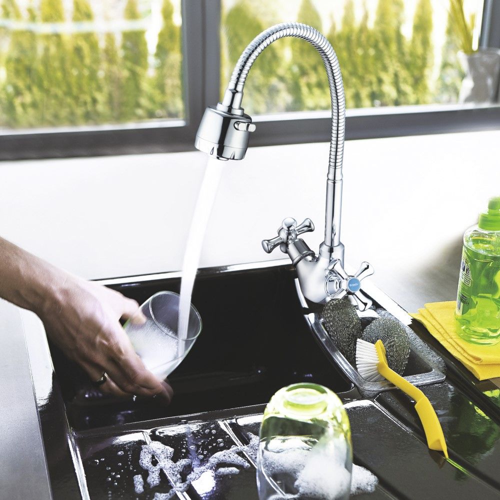 Смеситель для кухни с гибким изливом и режимом "душ" G.Lauf QTZ4-E827, хром, артикул QTZ4-E827