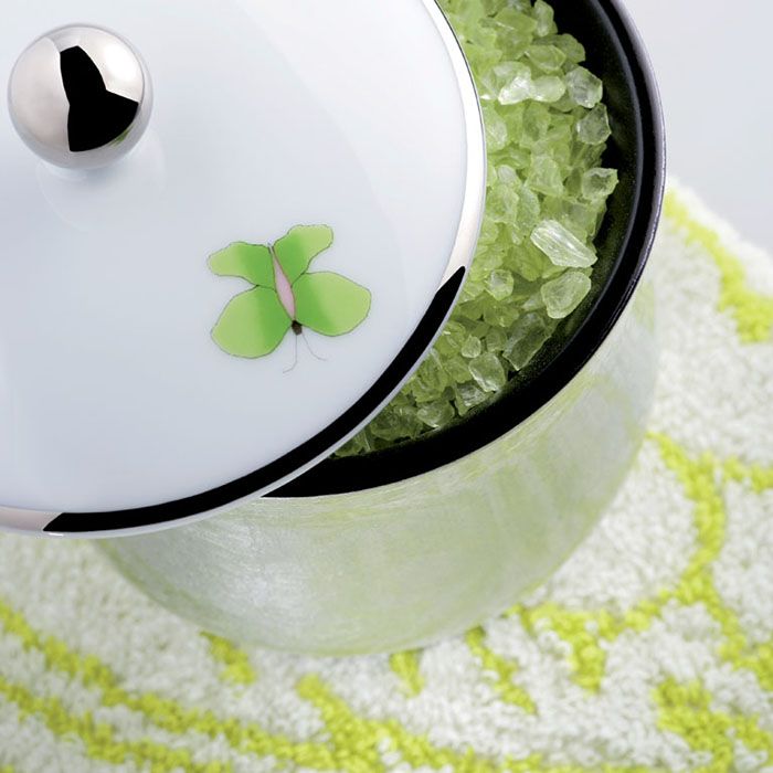 THG CAPUCINE VERT DECOR PLATINE Китайская лакированная коробка с белой керамической крышкой Ø94 мм., small size, декор платина/зеленый, цвет платина