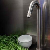 Bongio Time 2020 Смеситель для раковины с высоким поворотным изливом из нержавеющей стали