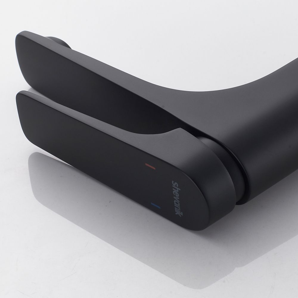 Смеситель для раковины Shevanik S4201H, черный