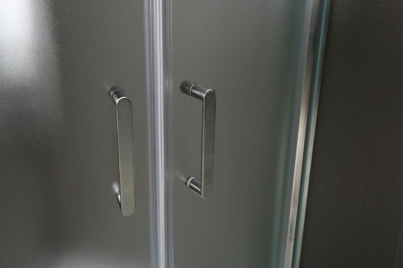 Душевой уголок BelBagno Uno R-2 85x85 профиль Хром стекло прозрачное Душевой уголок BelBagno Uno R-2 85x85 профиль Хром стекло прозрачное
