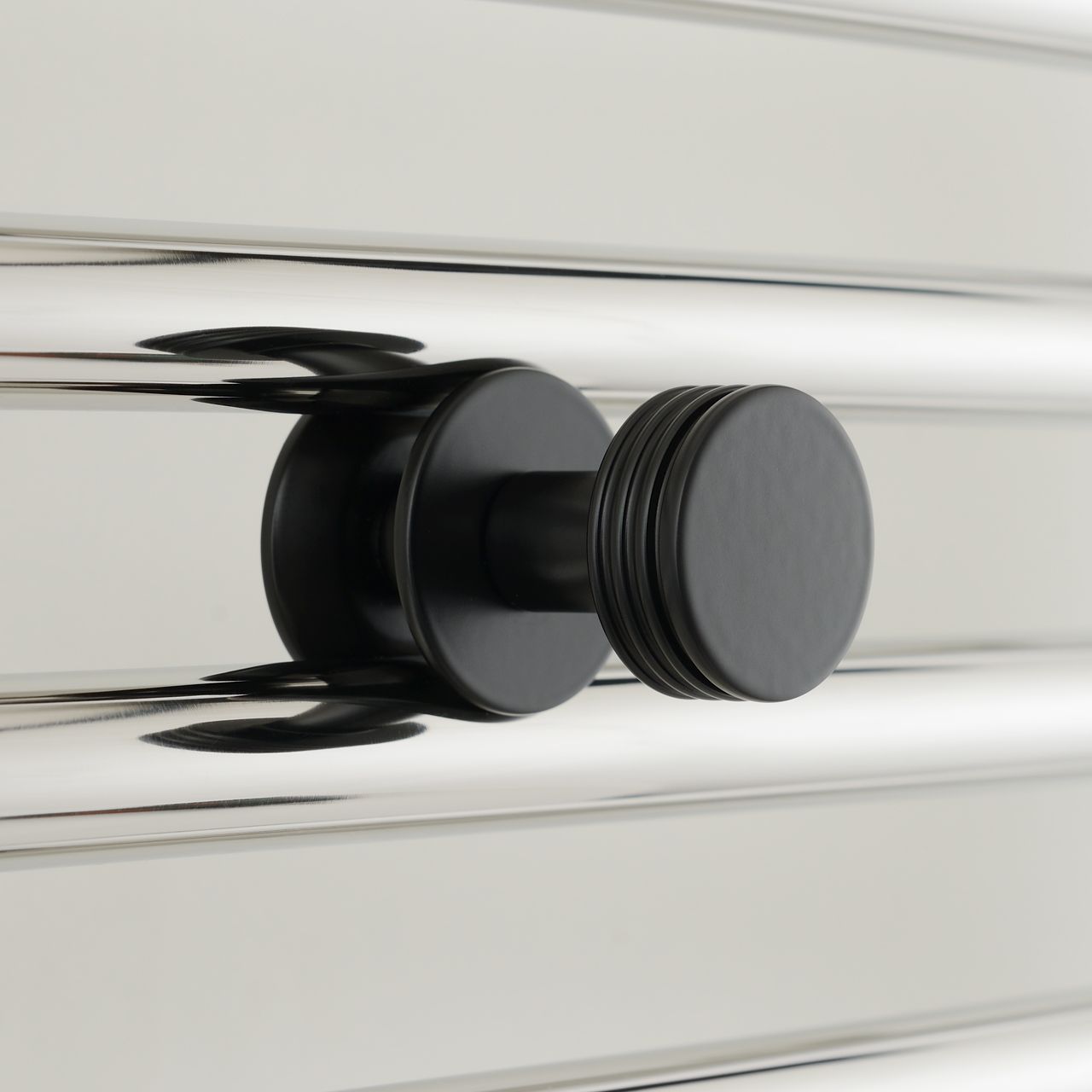 Крючок, Сунержа, КАНЬОН, одинарный, ширина, мм-34, глубина, мм-49, высота, мм-34, тип установки-между перемычками полотенцесушителя, для водяных и электрических моделей, материал-нержавеющая сталь, крепления в комплекте, цвет-черный матовый