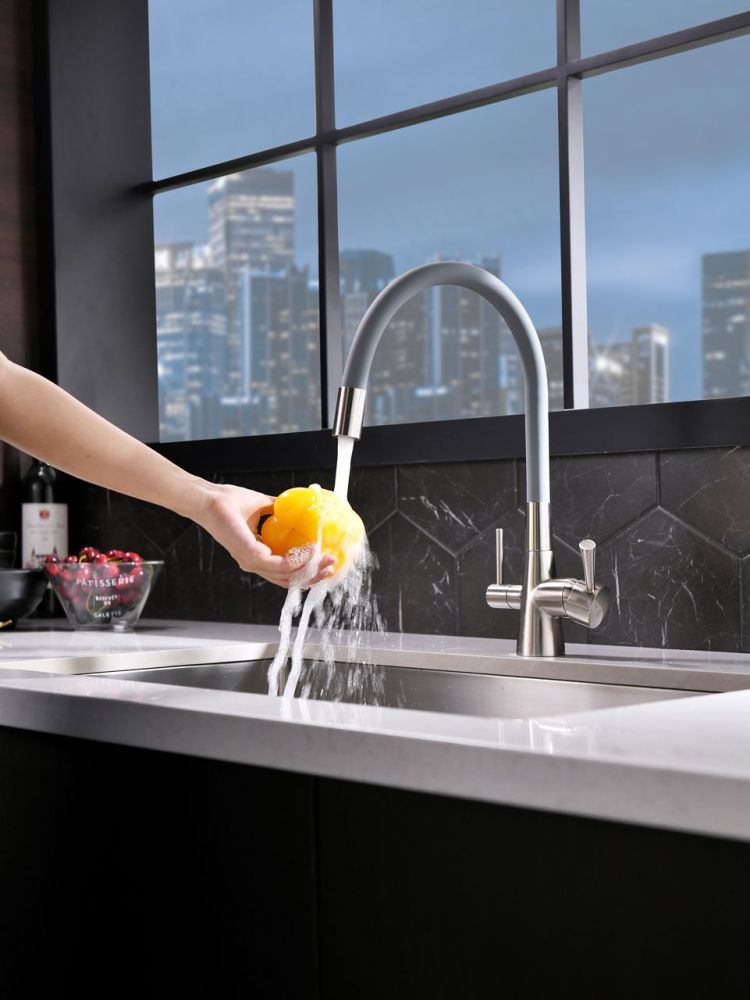 Смеситель Lemark для кухни  с подключением к фильтру с питьевой водой Comfort (LM3075BN), артикул LM3075BN