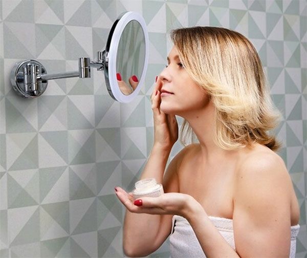 Косметическое зеркало WasserKRAFT K-1004 с подсветкой с увеличением Хром