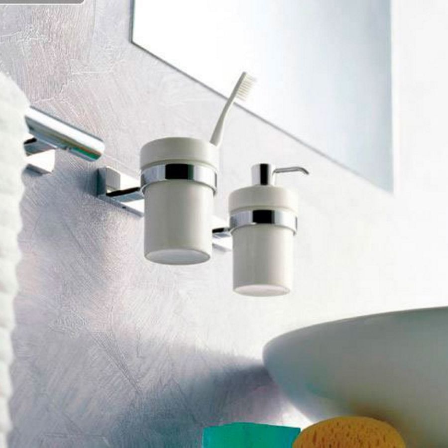 Стакан OLYMP, Керамический 60x100 мм, с хромированным держателем, Sapho, артикул 1321-04