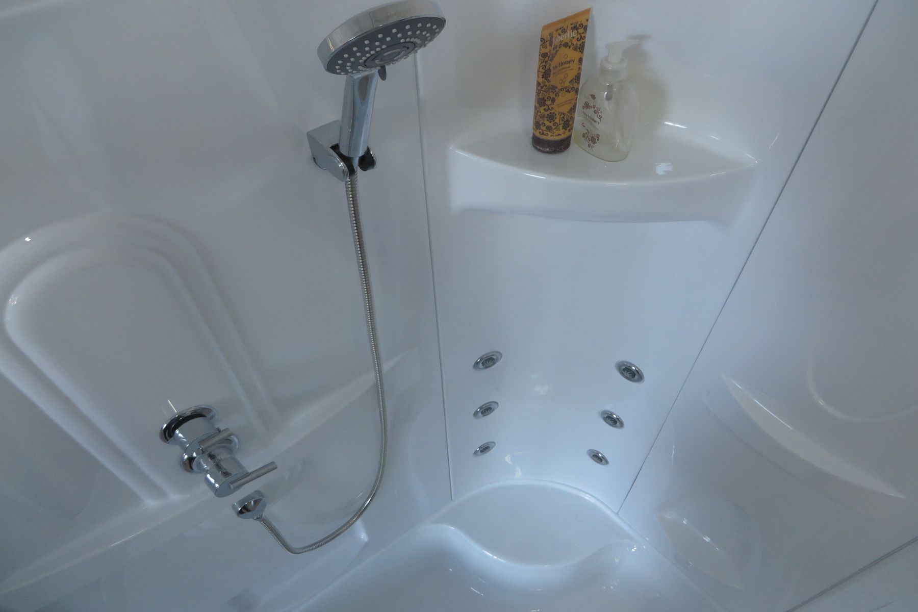 Душевая кабина Royal Bath RB 8120BK2-T (прозрачное) левая Душевая кабина Royal Bath RB 8120BK2-T (прозрачное) левая