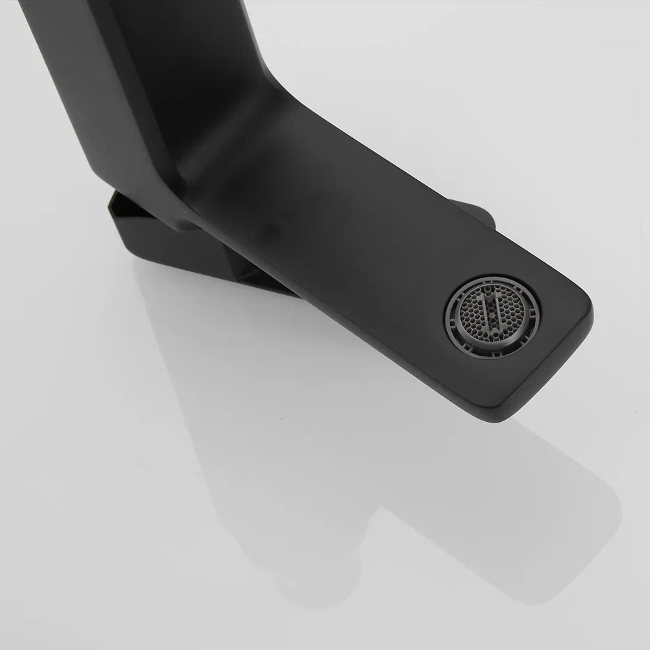 Смеситель для раковины Shevanik S8801H, черный