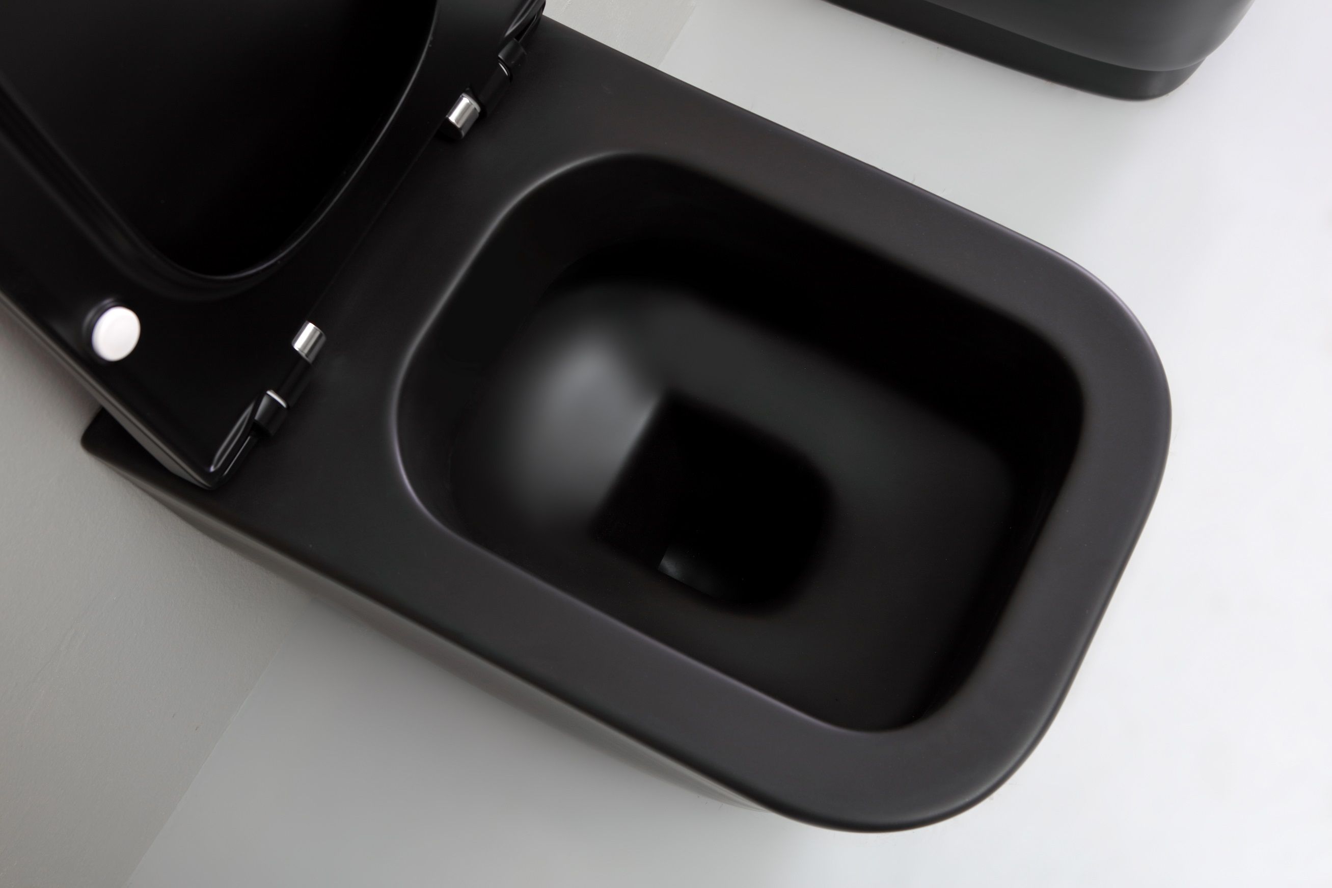 White Ceramic Idea, подвесной безободковый унитаз c крепежом, 51x35x28h см, цвет черный матовый