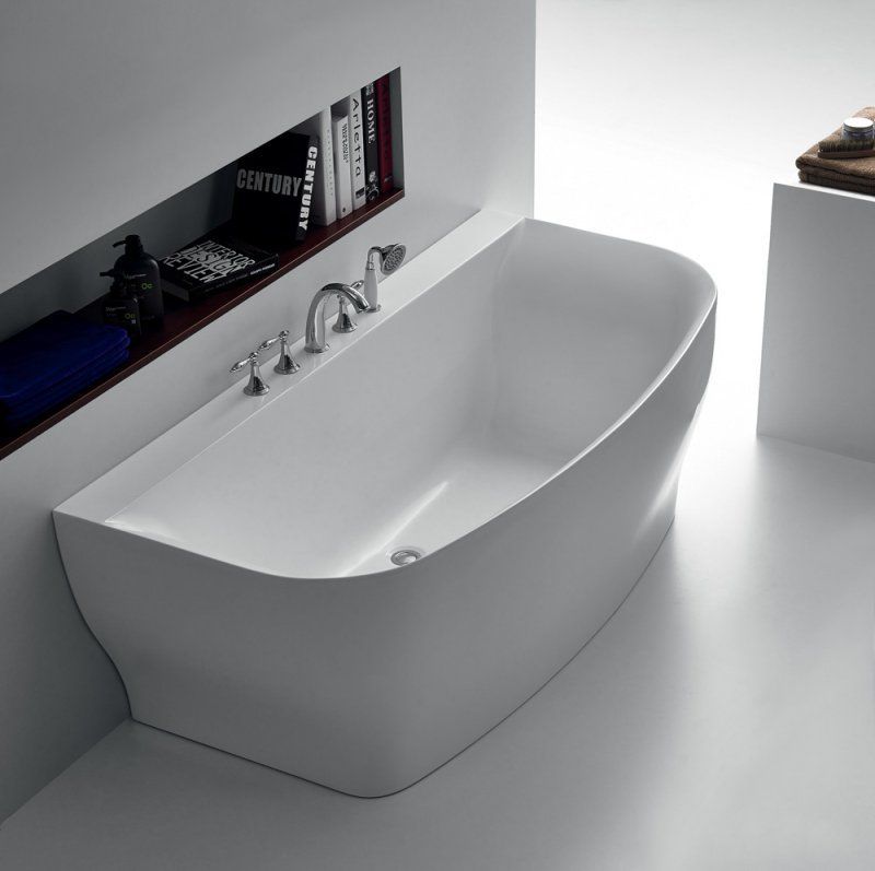 Акриловая ванна без перелива BELBAGNO BB74-1650-W0, 1650x780x590