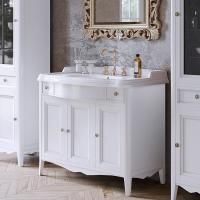 TW Veronica, База с раковиной Simas AR874bi*1 105*56см, с 1отв.,  2 верх.ящ. 3 распашные дверки, доводч. Blum, ручки: Riflesso бронза, цвет: bianco TW Veronica, База с раковиной Simas AR874bi*1 105*56см, с 1отв.,  2 верх.ящ. 3 распашные дверки, доводч. Blum, ручки: Riflesso бронза, цвет: bianco