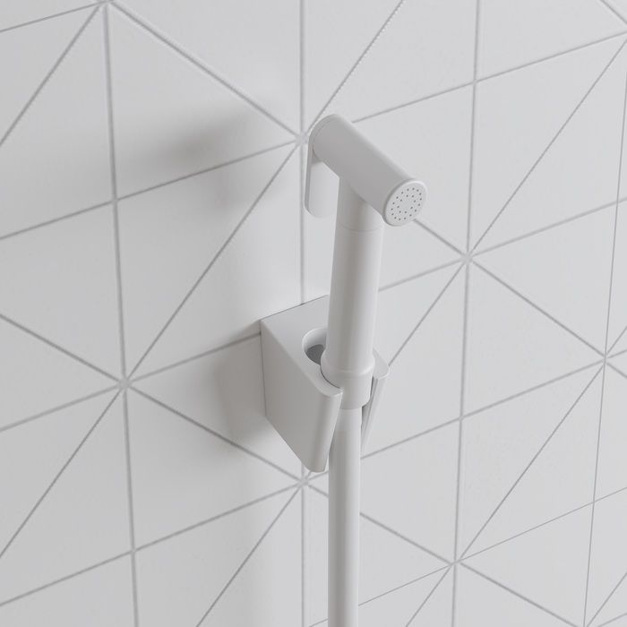 Гигиеническая лейка IDDIS белая матовая (020WB0Gi20), артикул 020WB0Gi20