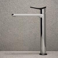 HUBER Harlock Смеситель однорычажный для раковины на 1 отверстие, высокий h225 мм, без донного клапана, цвет хром/черный матовый