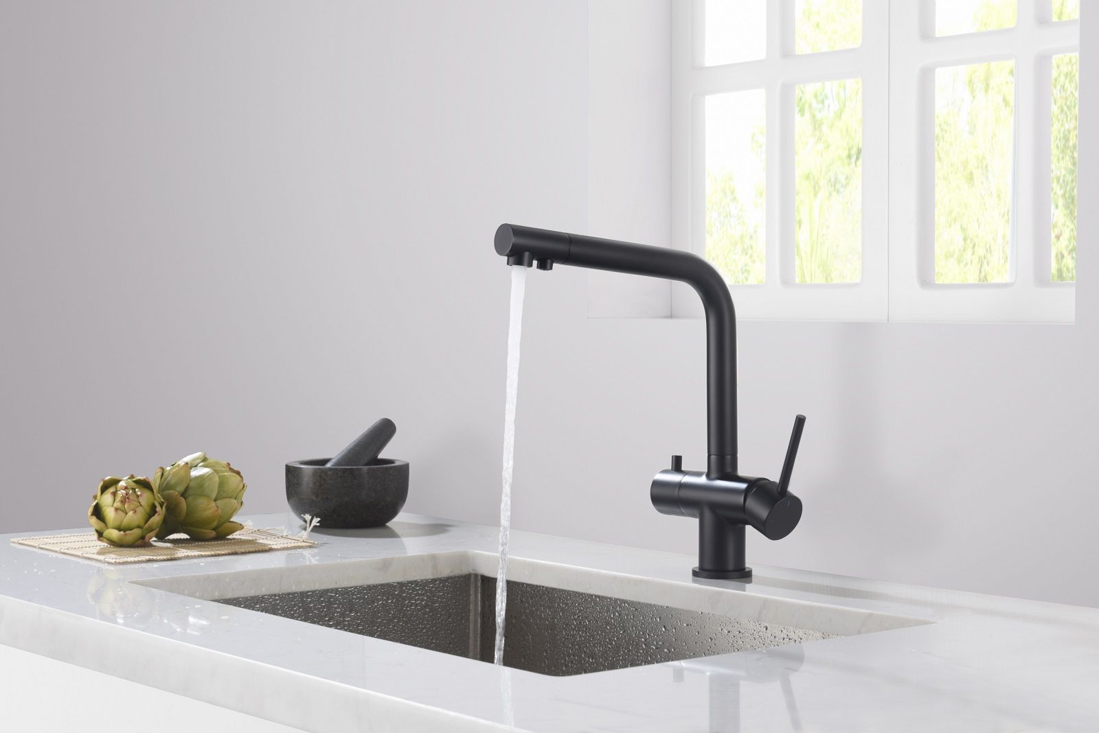 Смеситель для кухни с подключением фильтра Timo Saona 2396/03F черный, артикул 2396/03F