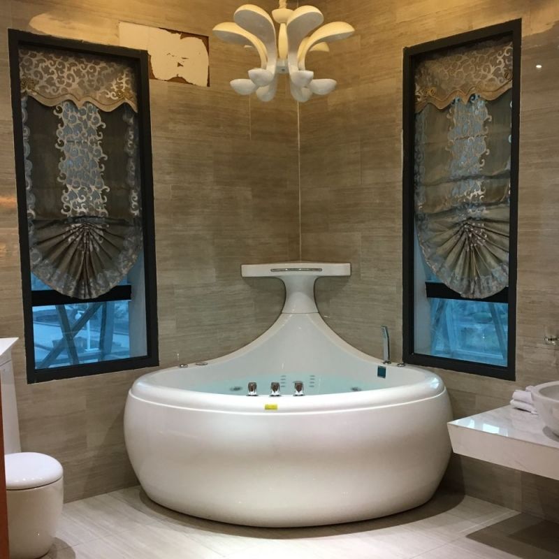 Акриловая ванна SSWW WHALE 150х150 с гидромассажем