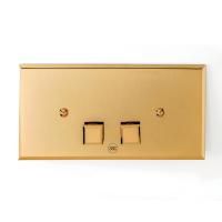 3SC SQUARE pLAQUE Клавиша смыва для бачков Geberit UP320/720, 33*2,5*h17, материал: латунь, цвет: золото 24к. 3SC SQUARE pLAQUE Клавиша смыва для бачков Geberit UP320/720, 33*2,5*h17, материал: латунь, цвет: золото 24к.