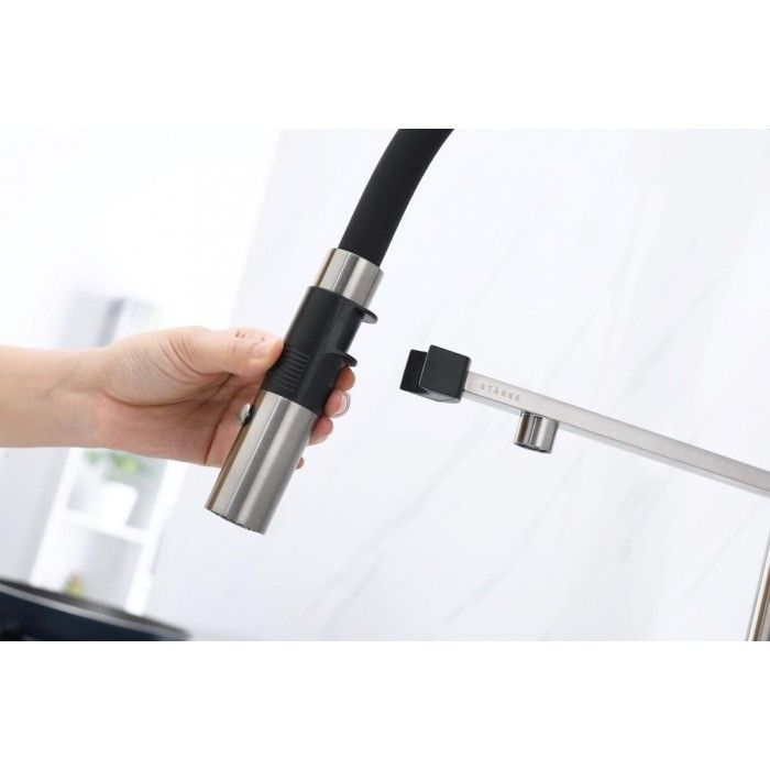 Смеситель для кухни Paulmark Magneto Ma213118-NI Никель Черный Смеситель для кухни Paulmark Magneto Ma213118-NI Никель Черный
