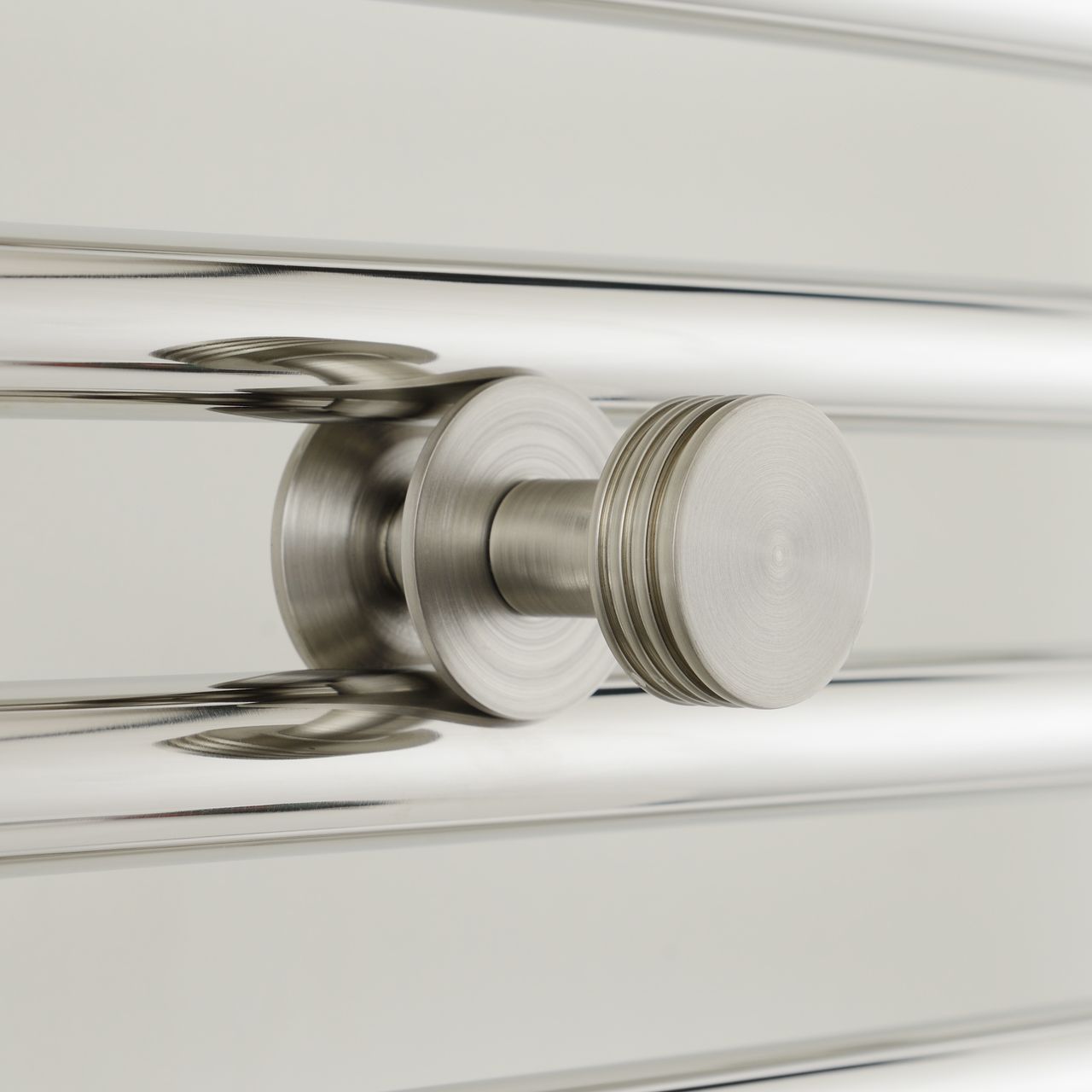 Крючок, Сунержа, КАНЬОН, одинарный, ширина, мм-34, глубина, мм-49, высота, мм-34, тип установки-между перемычками полотенцесушителя, для водяных и электрических моделей, материал-нержавеющая сталь, крепления в комплекте, цвет-сатин