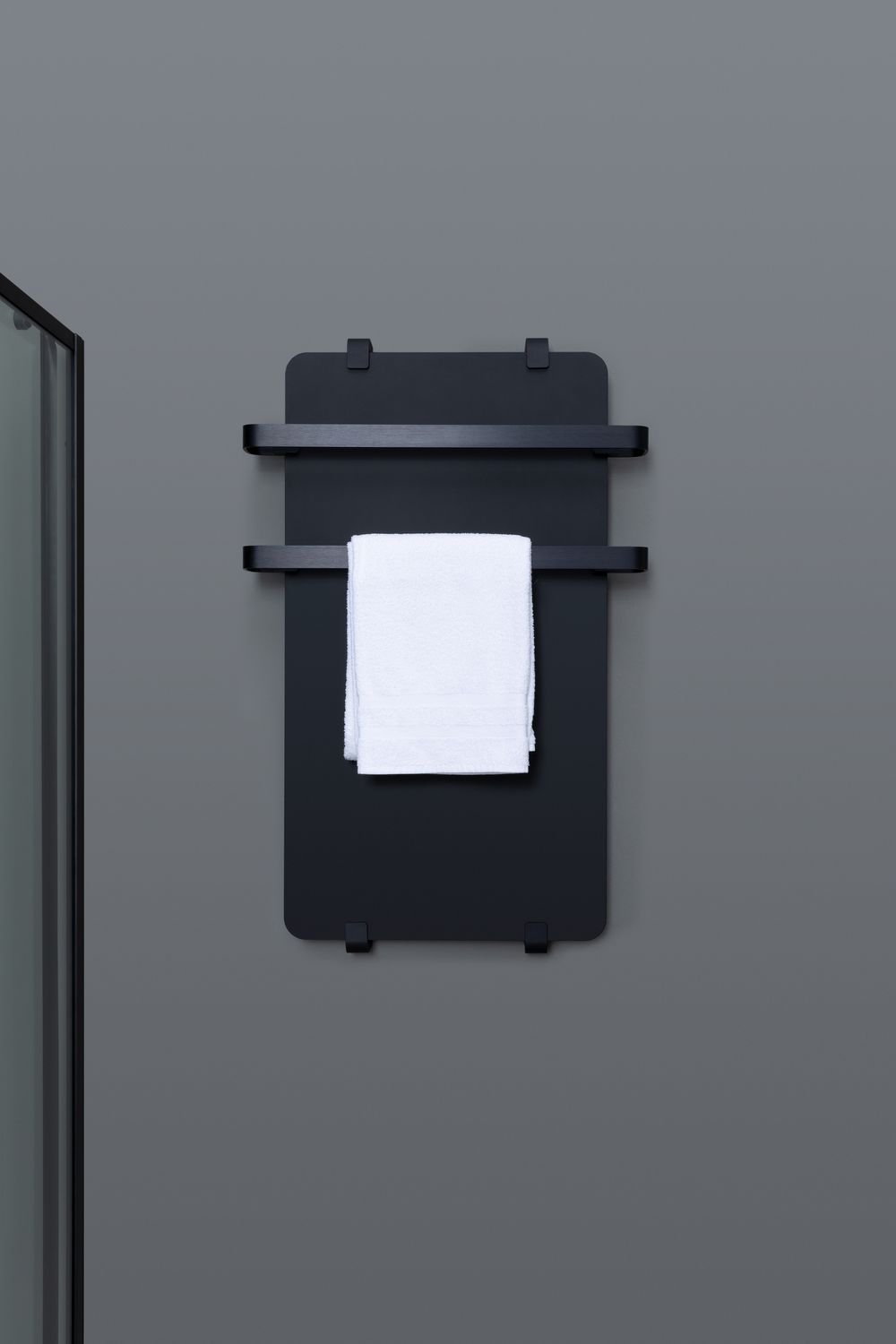 Полотенцесушитель электрический Allen Brau Infinity 80x44 с рейлингом 2.0 и креплением, черный матовый