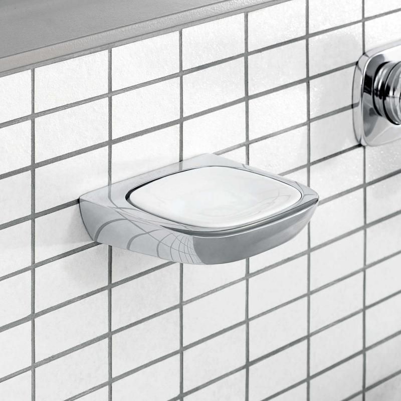 Мыльница подвесная KLUDI AMBIENTA 5398505 (фарфор, белый/хром, на стену, квадратная, глянцевый), шт Мыльница подвесная KLUDI AMBIENTA 5398505 (фарфор, белый/хром, на стену, квадратная, глянцевый), шт