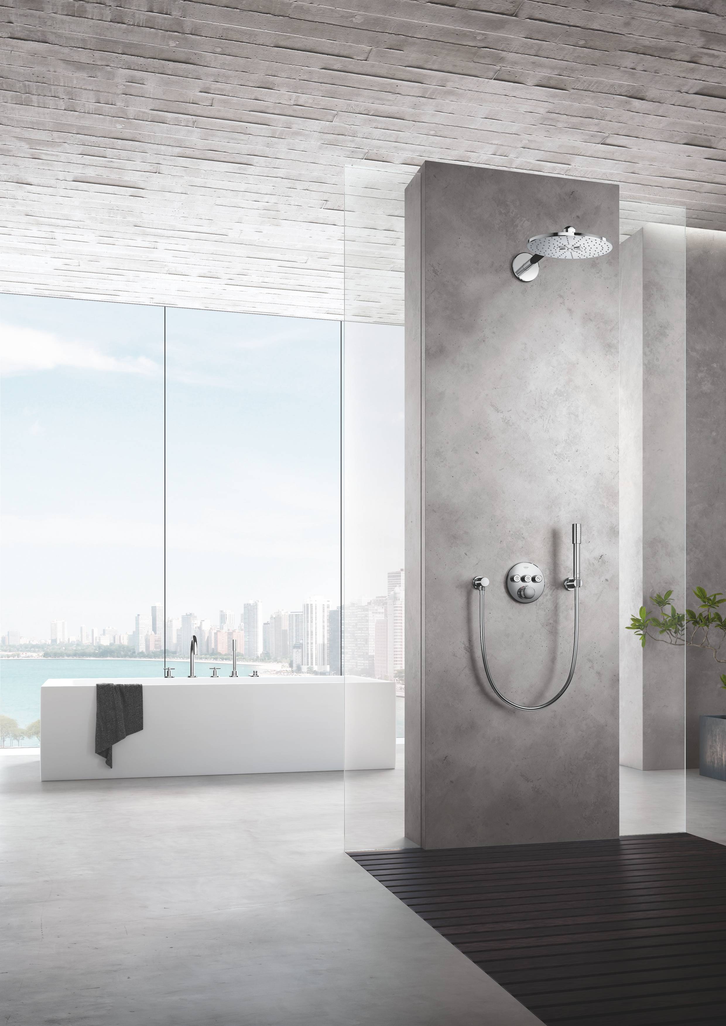 Смеситель для ванны GROHE Atrio New с душевым гарнитуром (на бортик ванны), 5 отверстий, хром (19923003) Смеситель для ванны GROHE Atrio New с душевым гарнитуром (на бортик ванны), 5 отверстий, хром (19923003)