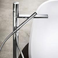 Fantini Milano Смеситель для ванны, напольный, с ручн душем, излив 250мм, (наружняя часть), цвет: хром Fantini Milano Смеситель для ванны, напольный, с ручн душем, излив 250мм, (наружняя часть), цвет: хром