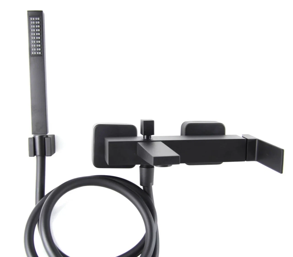 Смеситель для ванны Webert Pegaso PE850101560, черный