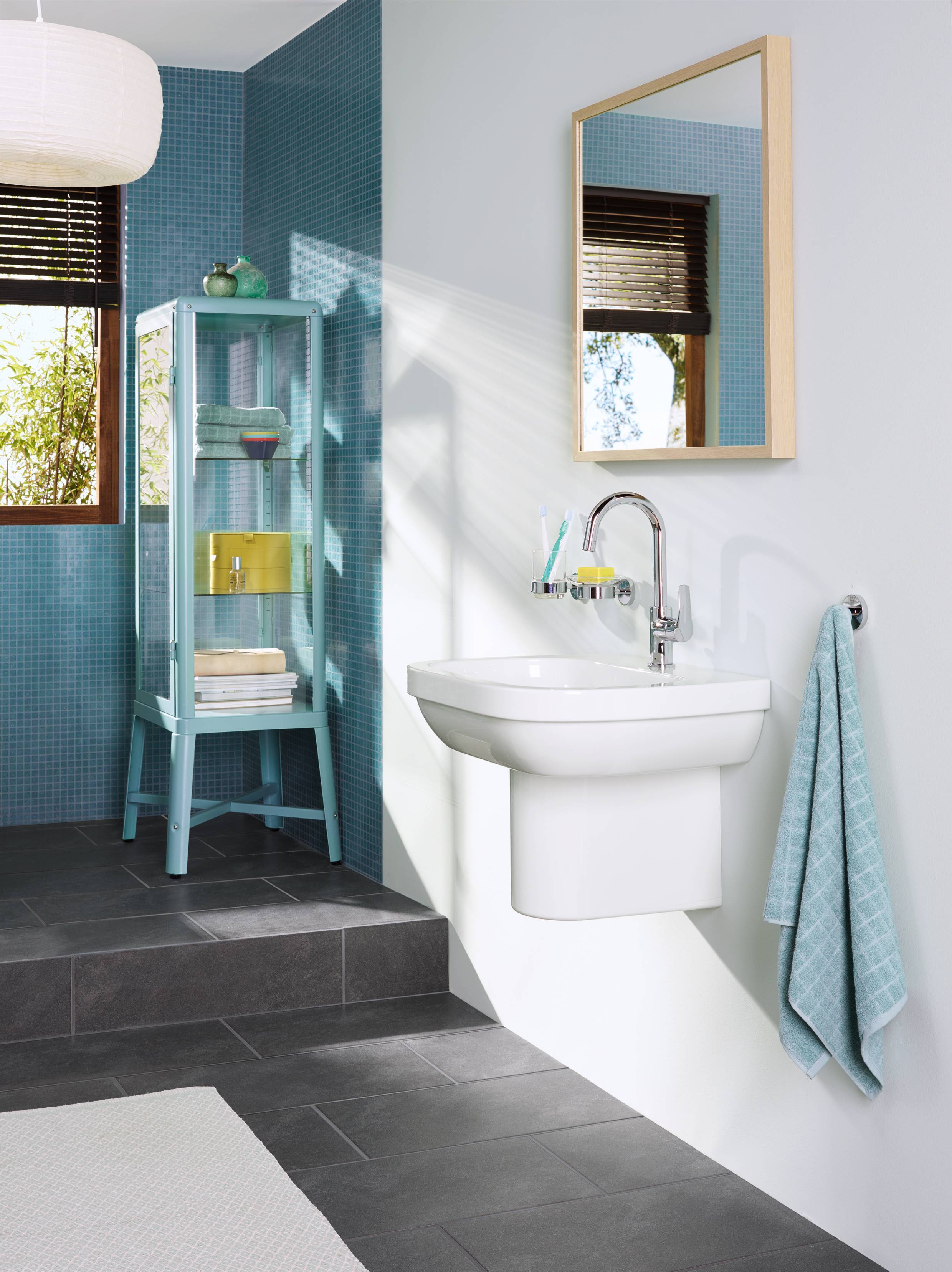 Смеситель для раковины GROHE Eurosmart New с высоким изливом и донным клапаном, L-size, хром (23537002) Смеситель для раковины GROHE Eurosmart New с высоким изливом и донным клапаном, L-size, хром (23537002)