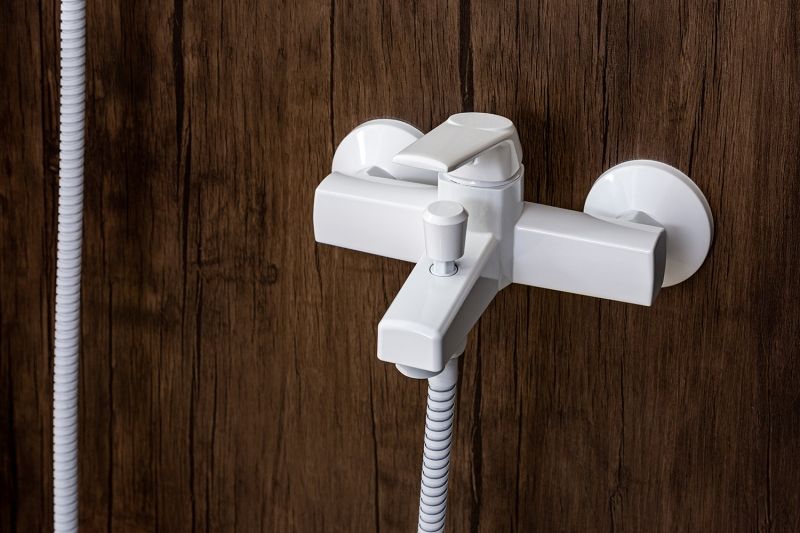 Смеситель для ванны Orange OneLife P02-100w Хром, артикул P02-100w