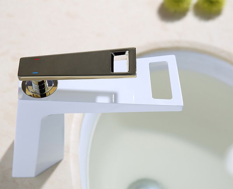 Смеситель для раковины Bronze de Luxe Quadro A919W Белый Золото