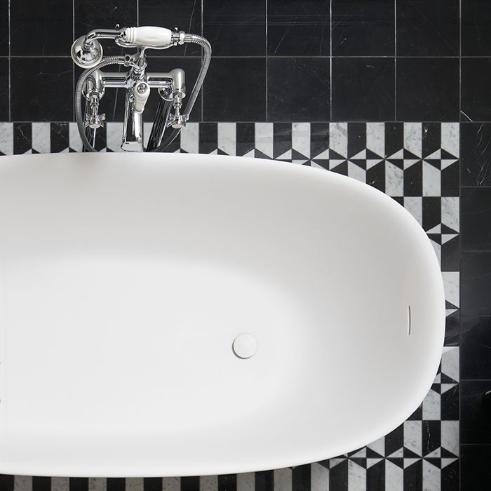 Devon Dove Ванна отдельностоящая на ножк из WHITE TEC PLUS 170.5х52,8х84.6 см, цвет: белый,  в компл донный клапан с крышкой из WHITE TEC