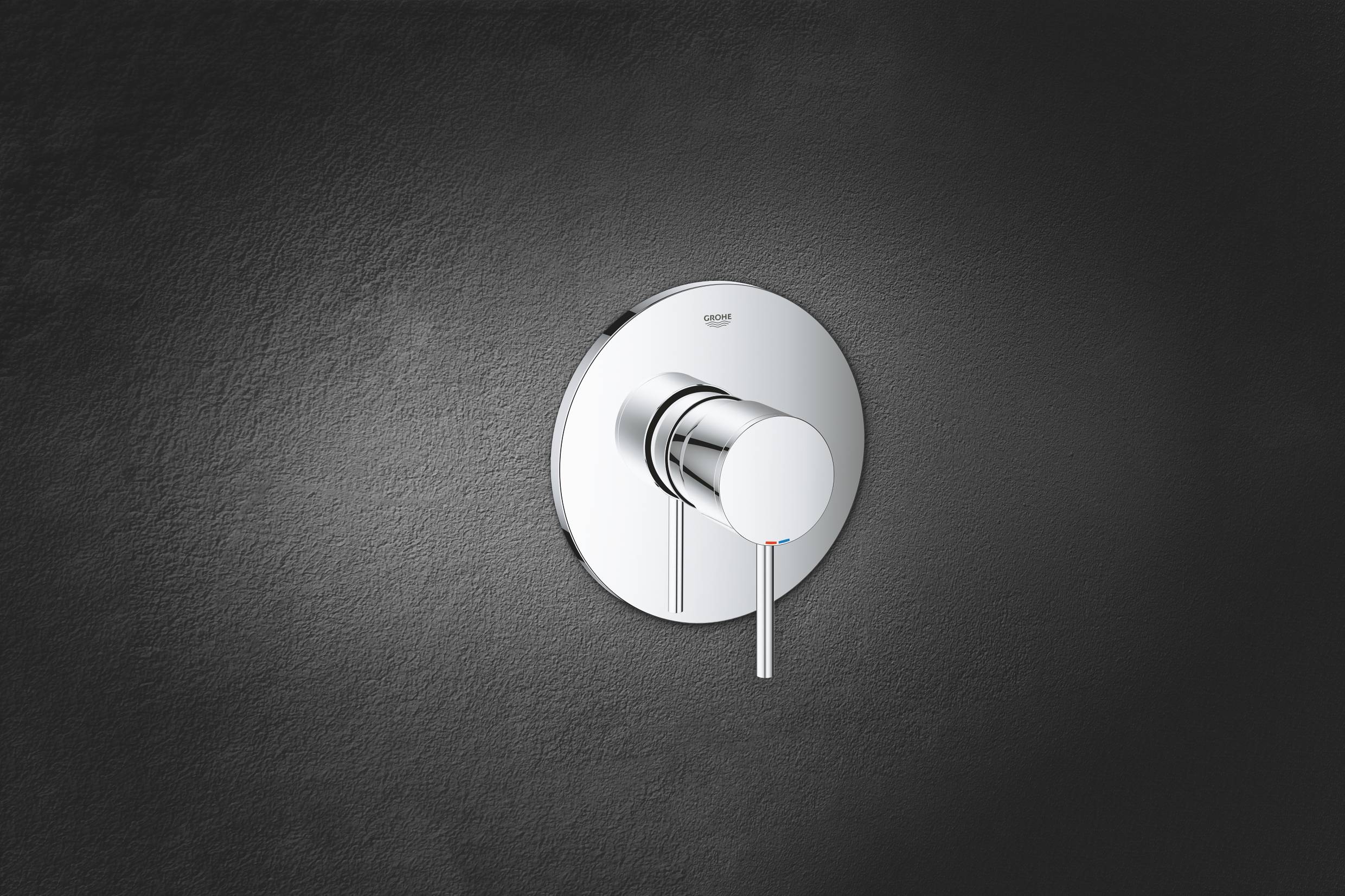 Смеситель однорычажный для душа GROHE Atrio New, круглая розетка, хром (24065003) Смеситель однорычажный для душа GROHE Atrio New, круглая розетка, хром (24065003)