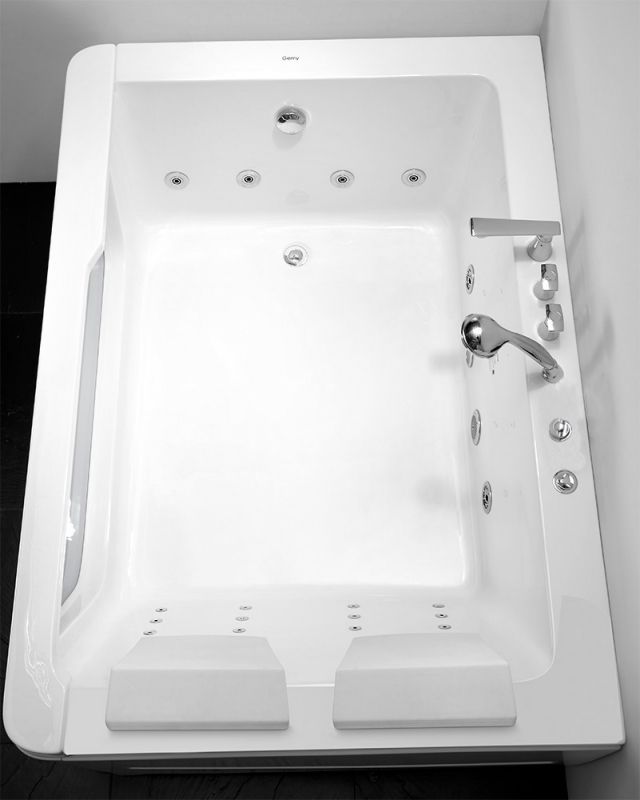 Акриловая ванна Gemy G9226B 172х121 с гидромассажем Акриловая ванна Gemy G9226B 172х121 с гидромассажем