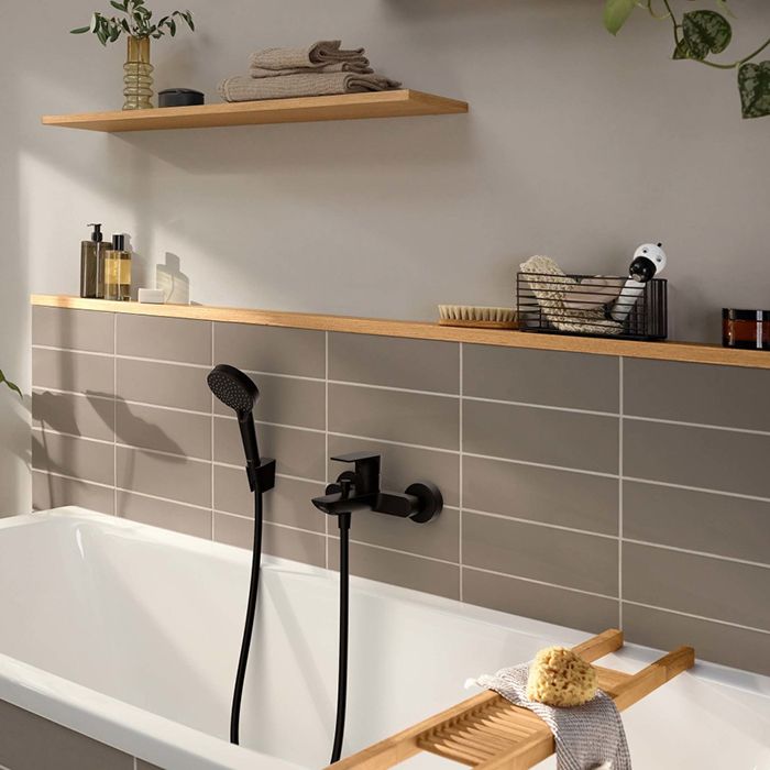 Смеситель для ванны и душа, Hansgrohe, Rebris E, тип открывания воды-однорычажный, тип регулирования воды-керамический картридж, монтаж-настенный, отверстия для монтажа-2, вынос излива, мм-182, регулируемое ограничение температуры, дивертер с переключател Смеситель для ванны и душа, Hansgrohe, Rebris E, тип открывания воды-однорычажный, тип регулирования воды-керамический картридж, монтаж-настенный, отверстия для монтажа-2, вынос излива, мм-182, регулируемое ограничение температуры, дивертер с переключател