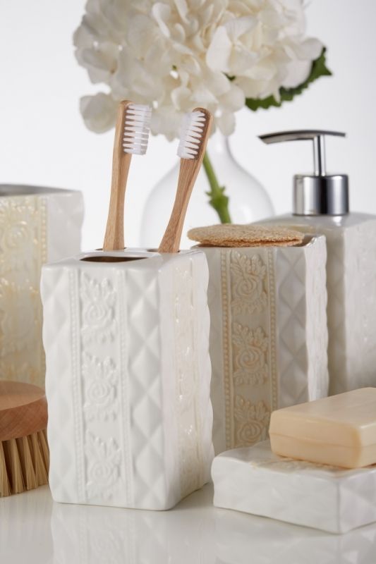 Держатель для зубных щеток Fora Diamond FOR-DM044 Белый