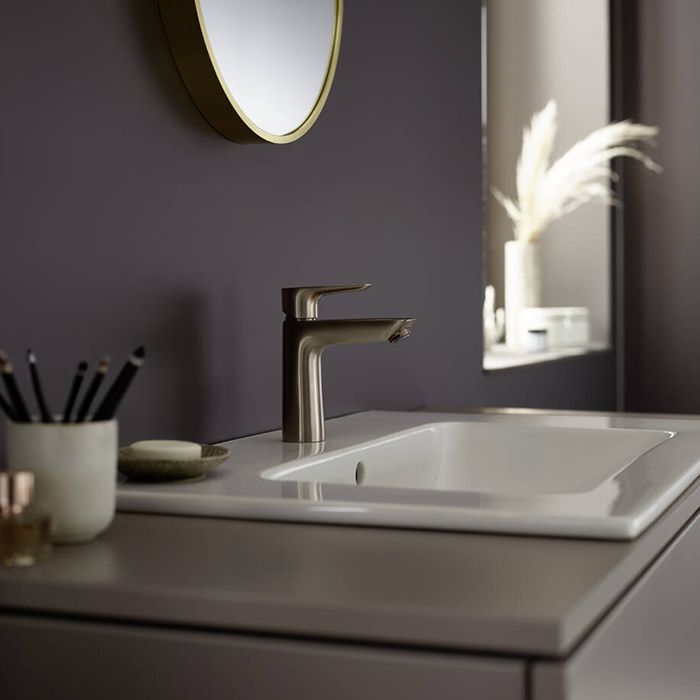Смеситель для раковины, Hansgrohe, Talis, тип открывания воды-однорычажный, тип регулирования воды-керамический узел смешивания, отверстия для монтажа-1, высота, мм-162, вынос излива, мм-112, цвет-шлифованная бронза Смеситель для раковины, Hansgrohe, Talis, тип открывания воды-однорычажный, тип регулирования воды-керамический узел смешивания, отверстия для монтажа-1, высота, мм-162, вынос излива, мм-112, цвет-шлифованная бронза