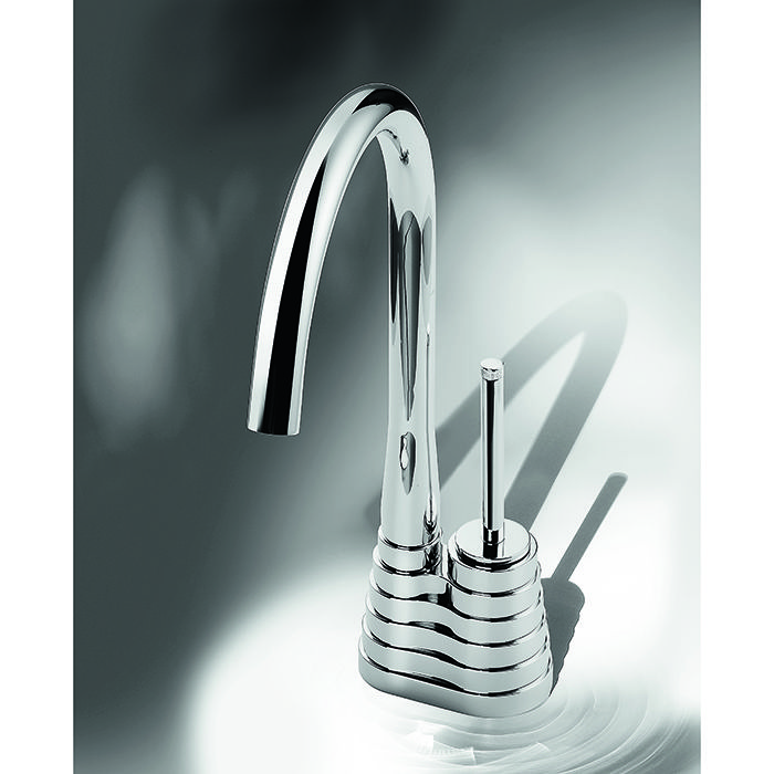 Stella Titian Смеситель для раковины однорычажный, с высоким поворотным изливом  на 1 отверстие 3223MC , цвет: хром