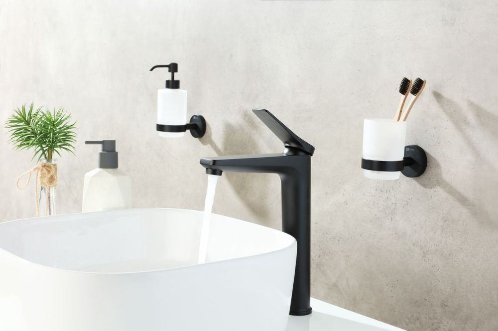 Смеситель для раковины Lemark Bronx (LM3709BL), артикул LM3709BL