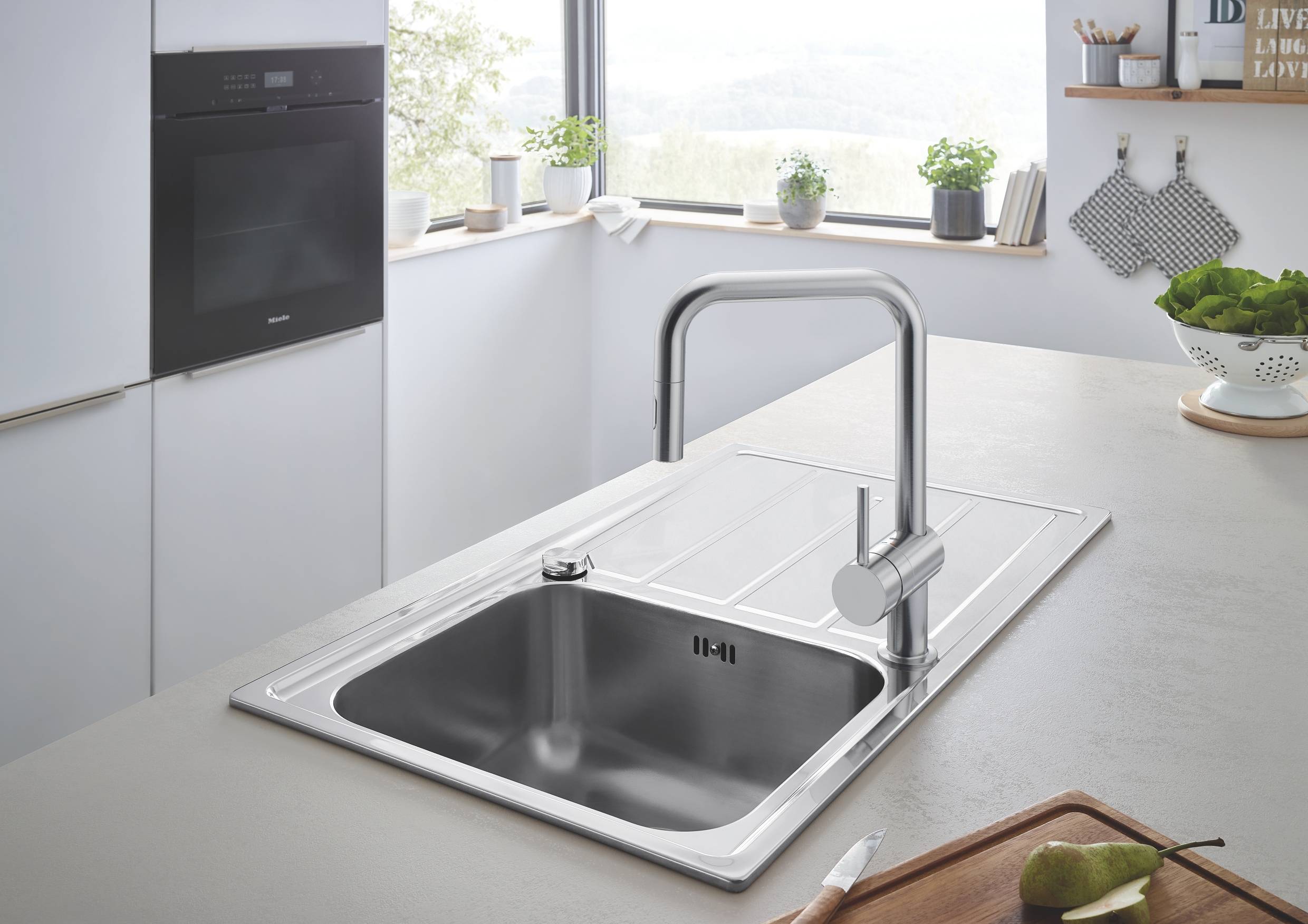 Смеситель для кухни GROHE Minta, выдвижной излив, суперсталь (32322DC2) Смеситель для кухни GROHE Minta, выдвижной излив, суперсталь (32322DC2)
