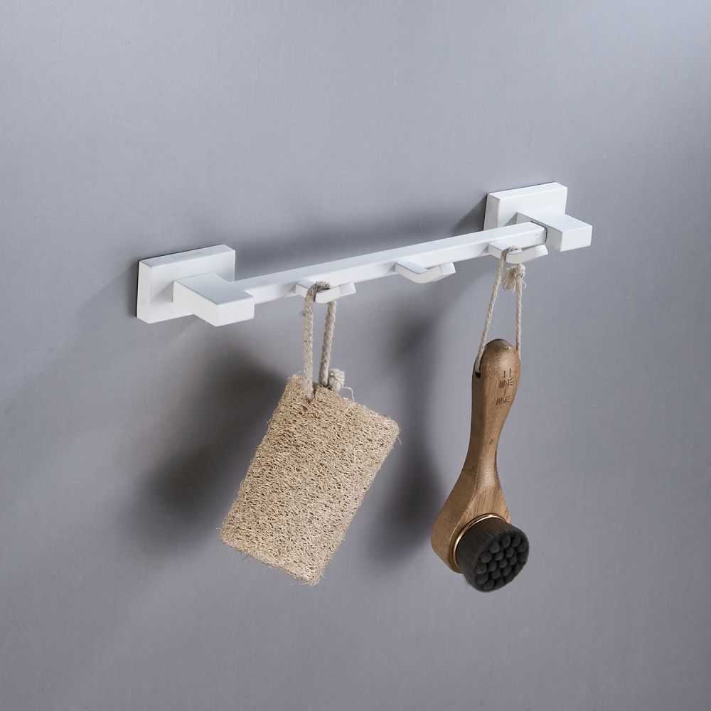 Планка с крючками Shevanik SG5631C, белый