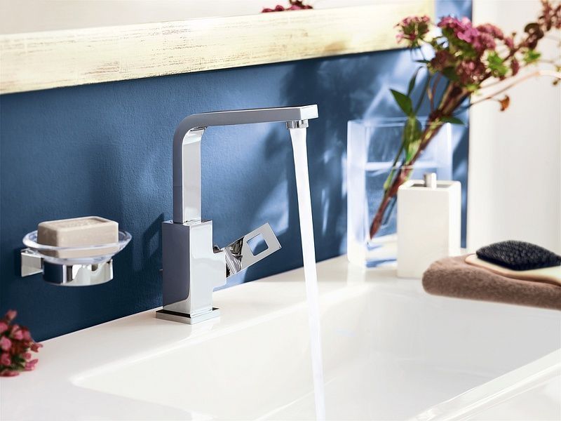 Смеситель для раковины GROHE Eurocube с донным клапаном и высоким изливом, хром (23135000) Смеситель для раковины GROHE Eurocube с донным клапаном и высоким изливом, хром (23135000)