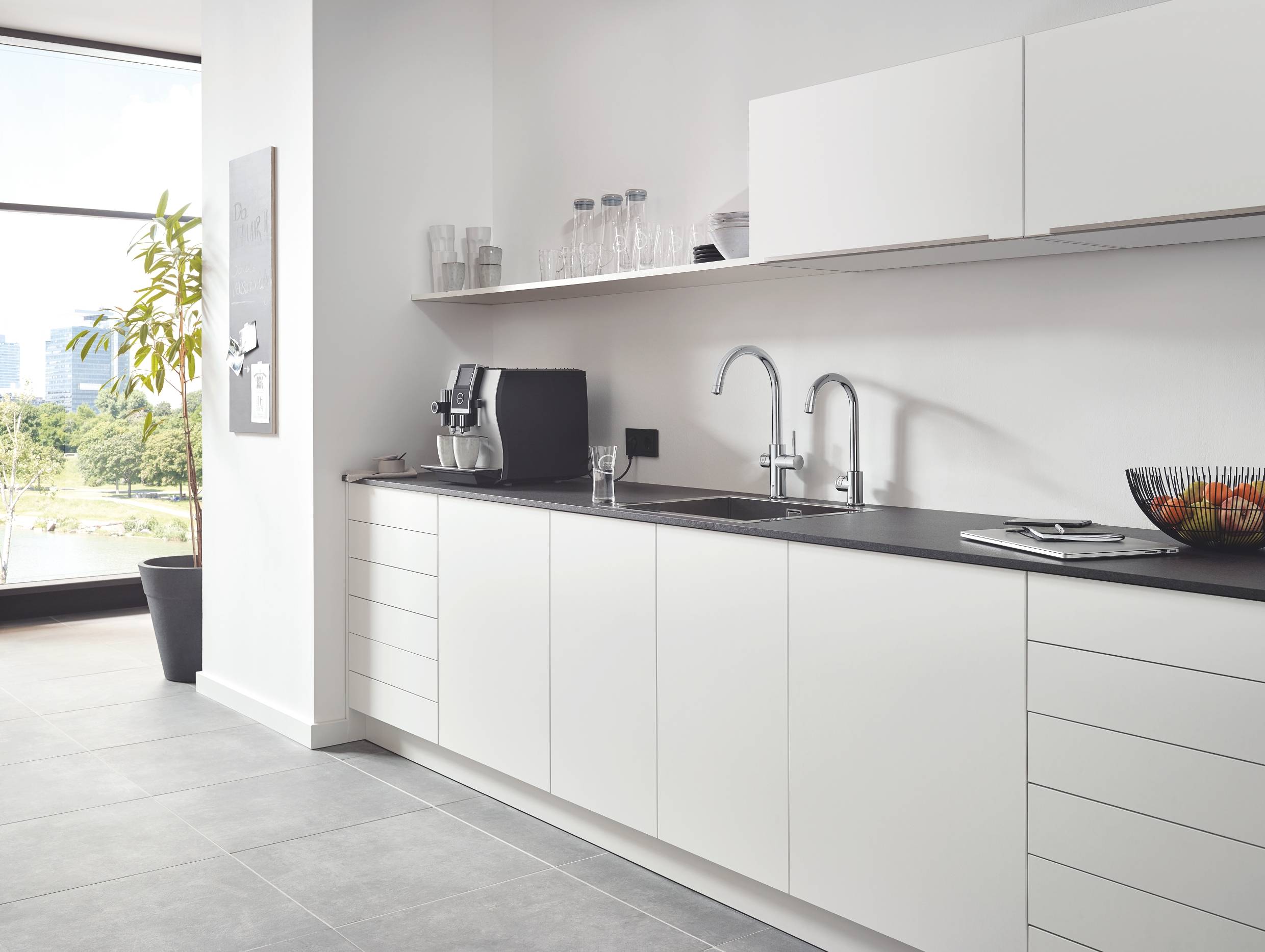 Стартовый комплект GROHE Blue Professional C-излив, хром (31607002) Стартовый комплект GROHE Blue Professional C-излив, хром (31607002)