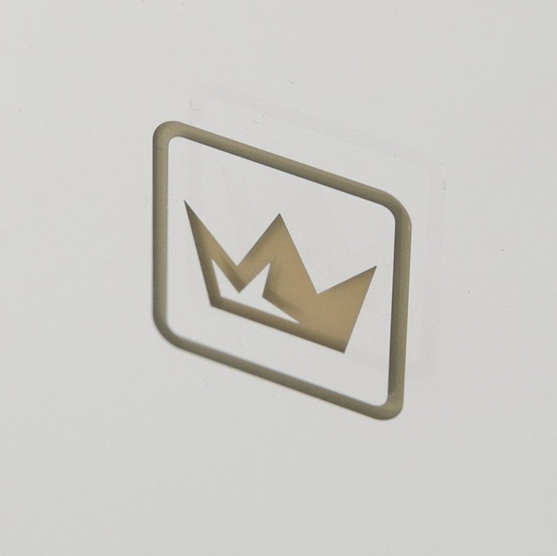 Зеркало DUET CEZARES с лазерной гравировкой, контурной подсветкой и сенсорным выключателем