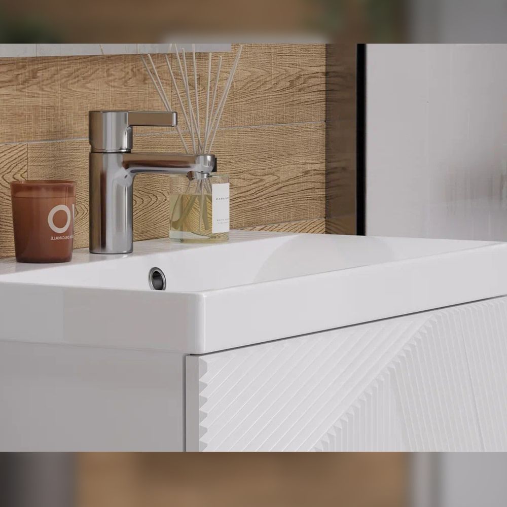 Тумба под раковину подвесная Velvex Edge tp.EDG.9696.70.1Y белый глянец, 70 см, артикул tp.EDG.9696.70.1Y белый глянец