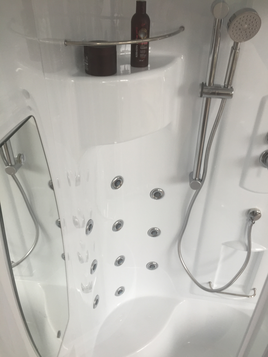 Душевая кабина Royal Bath RB 90NRW-T-CH (прозрачное) Душевая кабина Royal Bath RB 90NRW-T-CH (прозрачное)