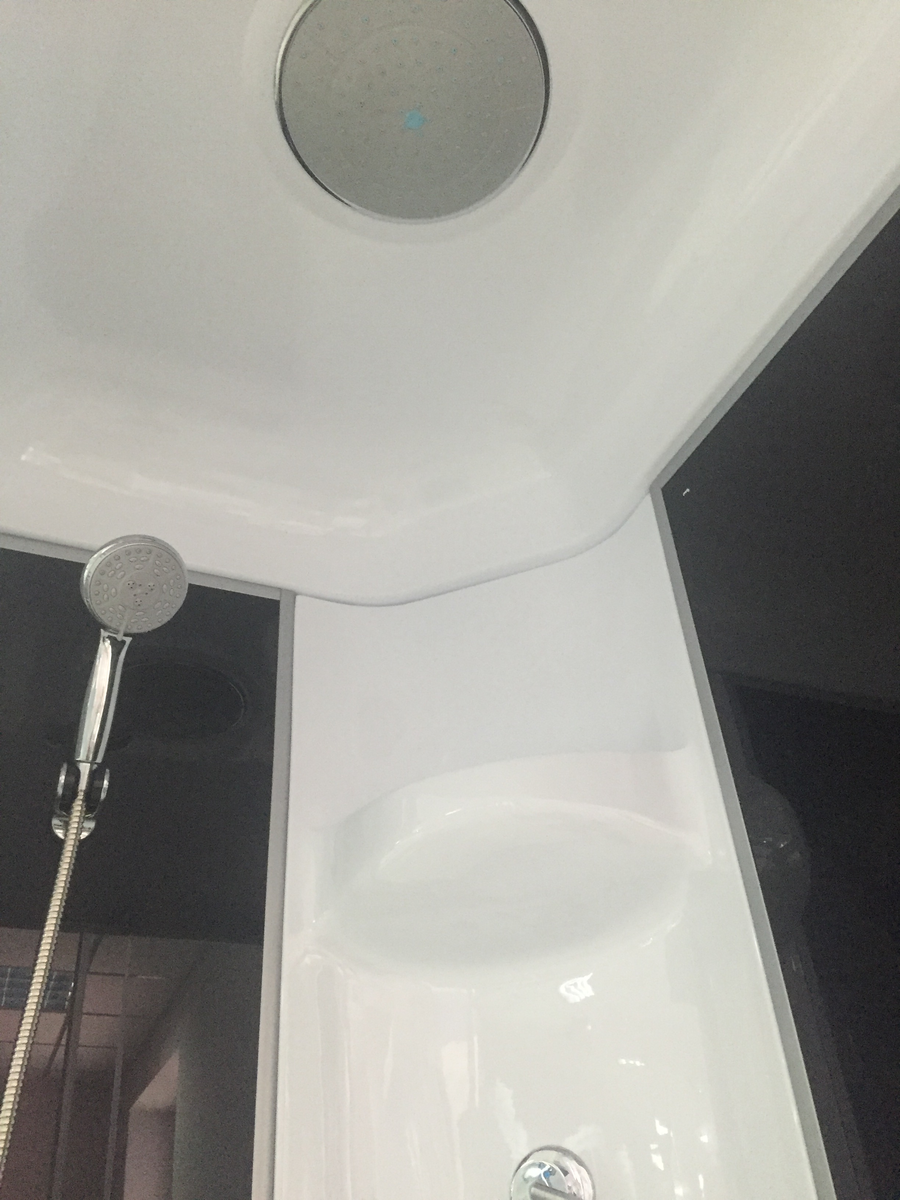 Душевая кабина Royal Bath RB 80HP7-BT-CH (черное/прозрачное) Душевая кабина Royal Bath RB 80HP7-BT-CH (черное/прозрачное)