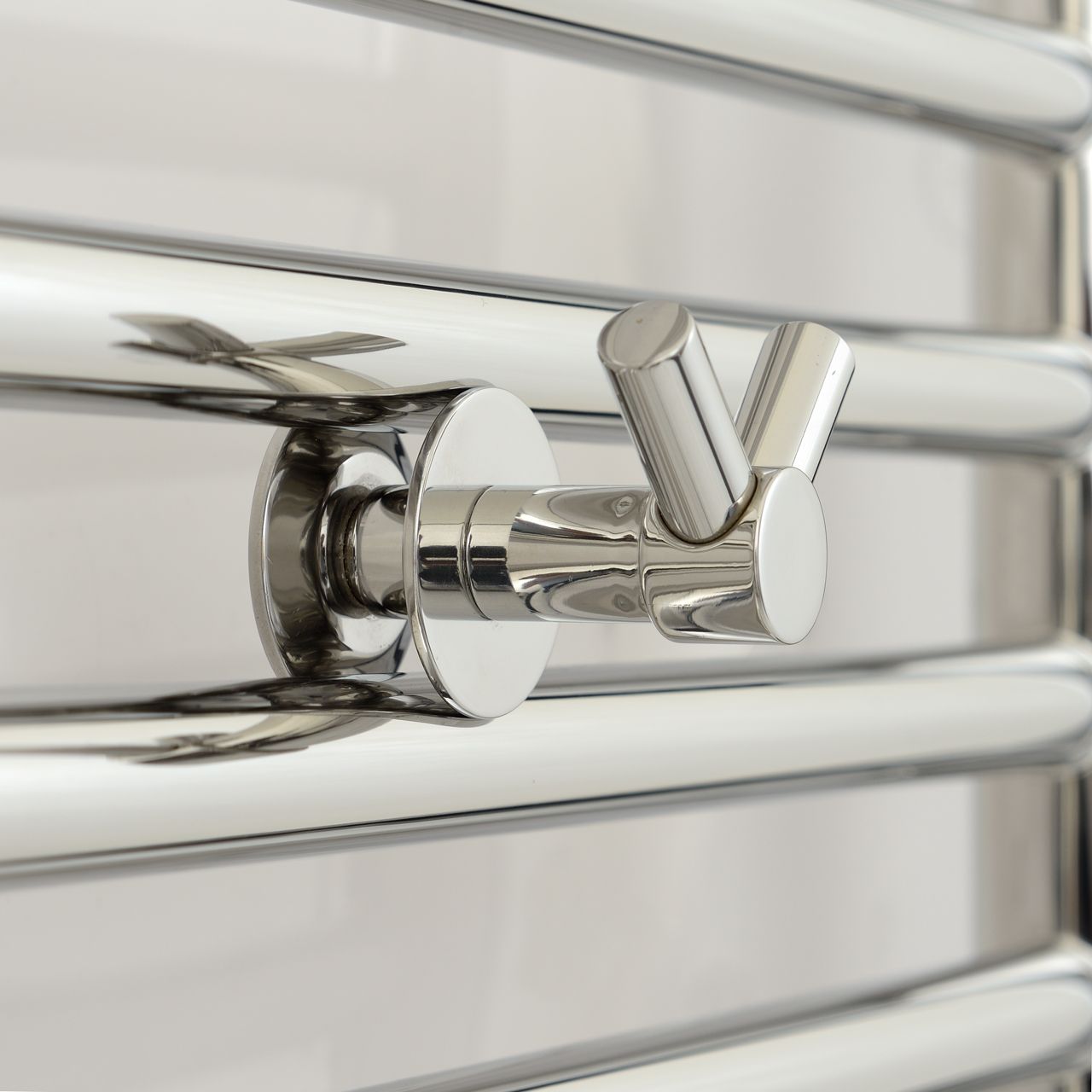 Крючок, Сунержа, ВИКТОРИЯ, двойной, ширина, мм-50, глубина, мм-50, высота, мм-50, тип установки-между перемычками полотенцесушителя, для водяных и электрических моделей, материал-нержавеющая сталь, крепления в комплекте, цвет-белый матовый