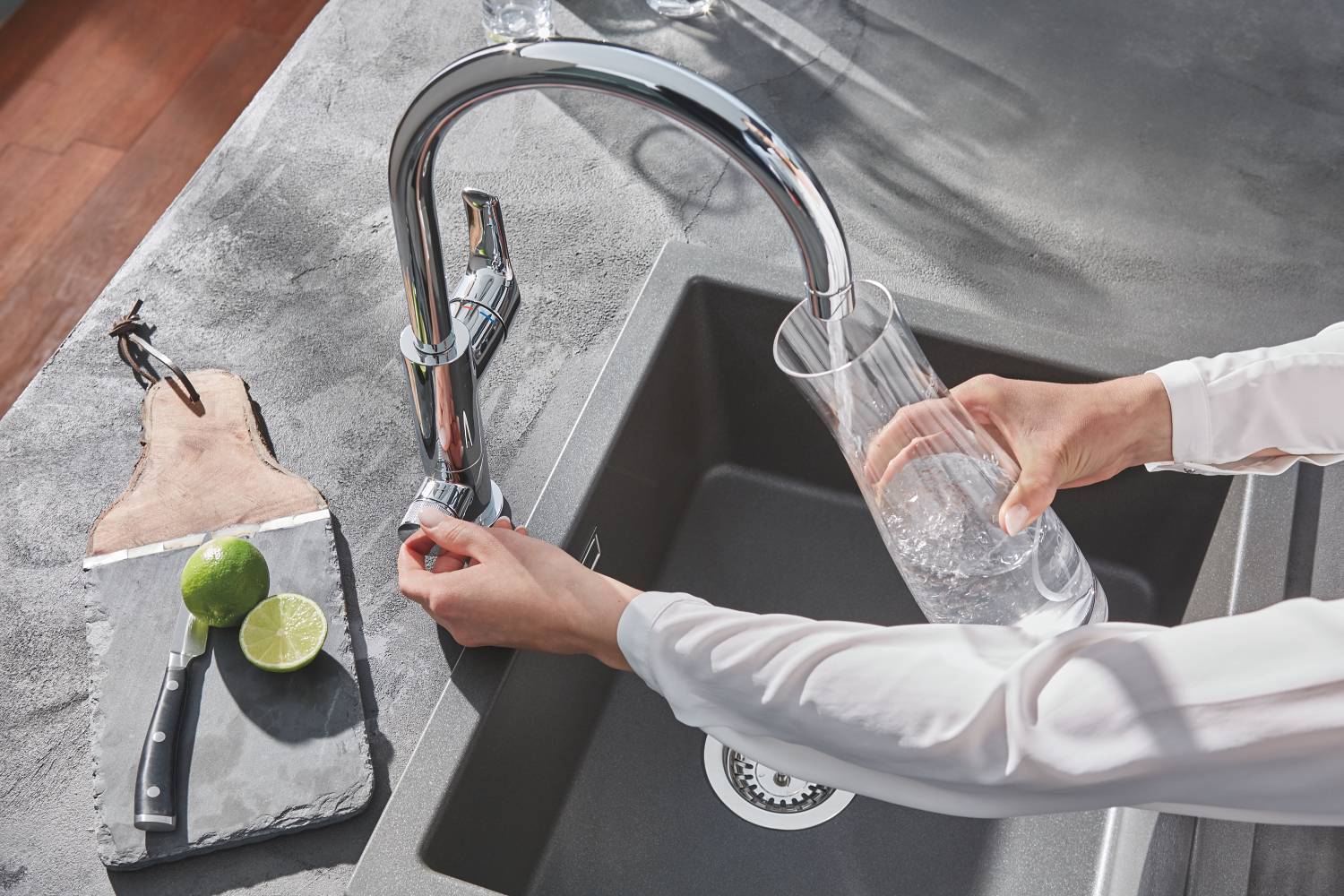 Смеситель для кухни GROHE Blue Pure Eurosmart, стартовый комплект, хром, (30383000) Смеситель для кухни GROHE Blue Pure Eurosmart, стартовый комплект, хром, (30383000)